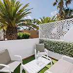 Playa Y Palmera *